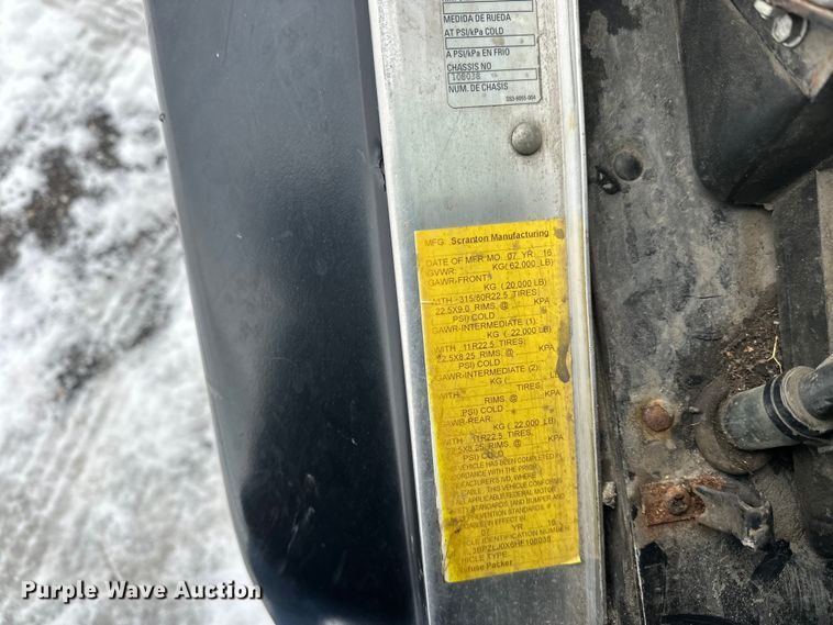 image for item FK0061 2017 Peterbilt PB320 refuse truck