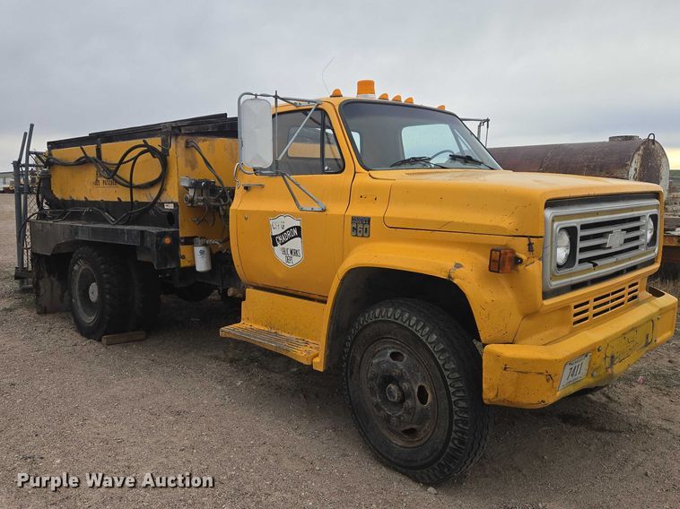 image for item FM7504 1978 Chevrolet C60 pothole patcher truck