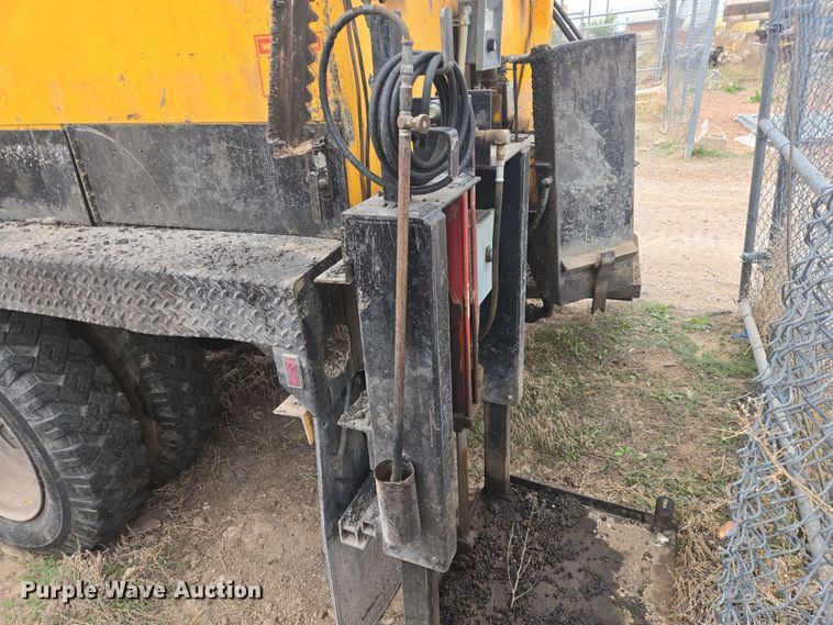 image for item FM7504 1978 Chevrolet C60 pothole patcher truck