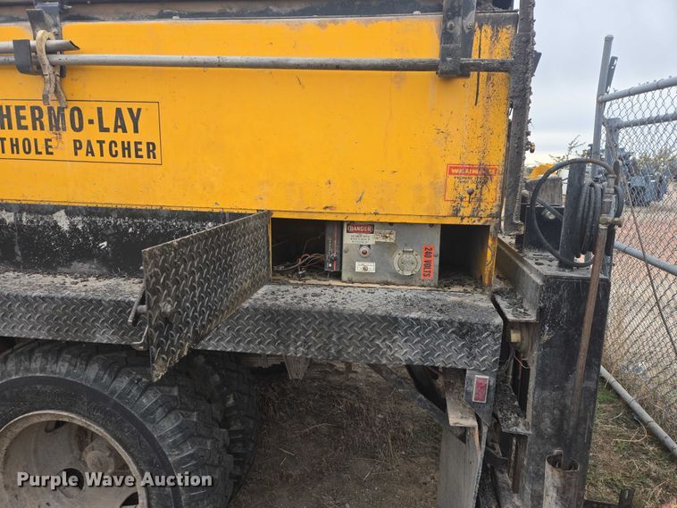 image for item FM7504 1978 Chevrolet C60 pothole patcher truck