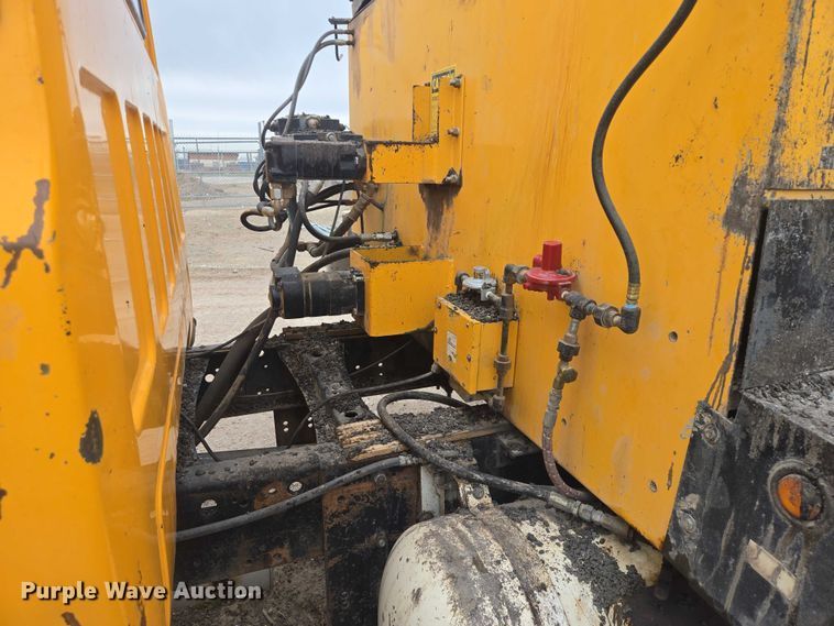 image for item FM7504 1978 Chevrolet C60 pothole patcher truck