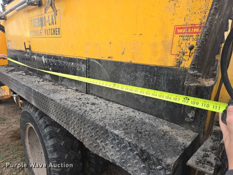 image for item FM7504 1978 Chevrolet C60 pothole patcher truck