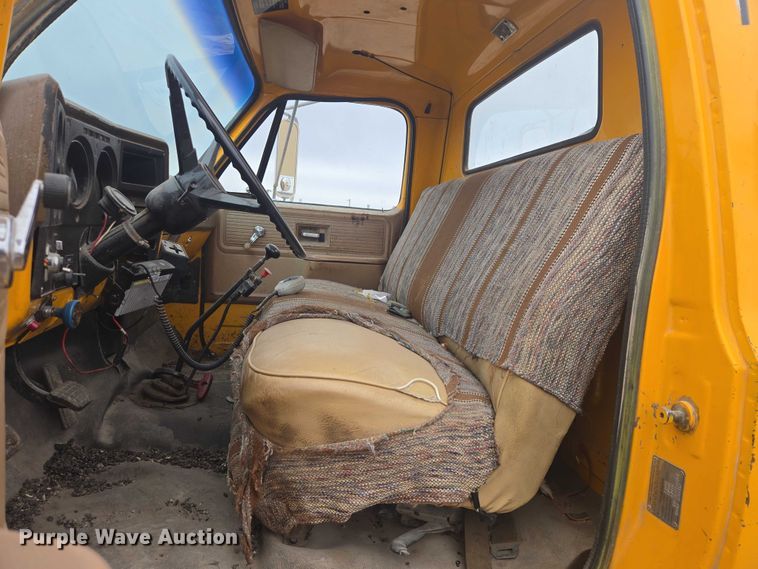 image for item FM7504 1978 Chevrolet C60 pothole patcher truck