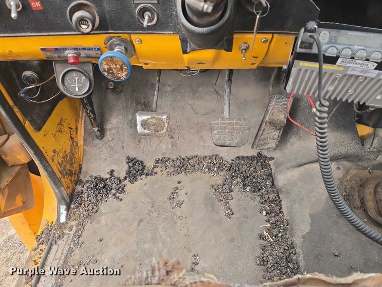 image for item FM7504 1978 Chevrolet C60 pothole patcher truck