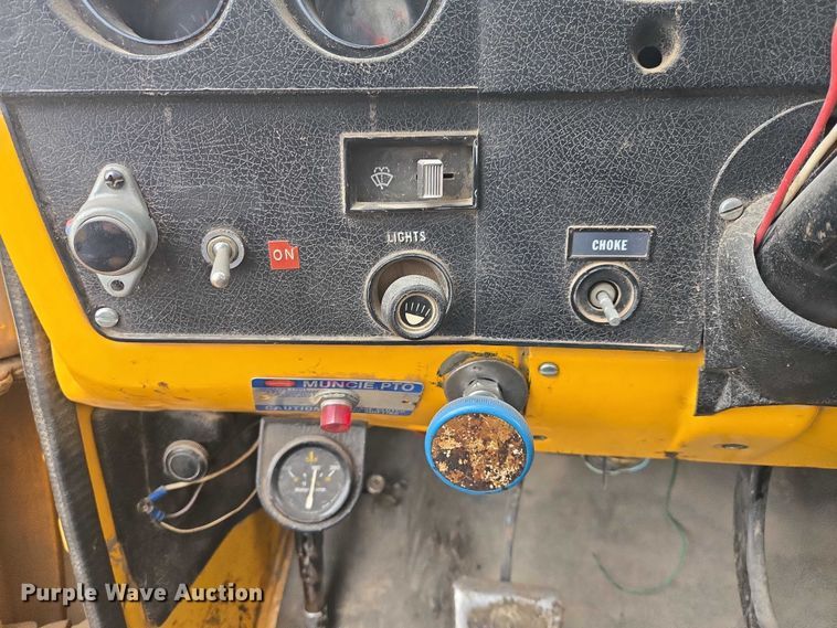 image for item FM7504 1978 Chevrolet C60 pothole patcher truck