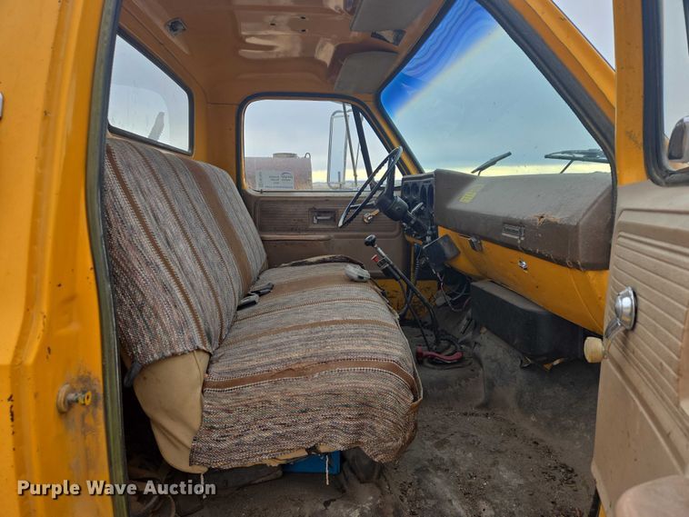 image for item FM7504 1978 Chevrolet C60 pothole patcher truck