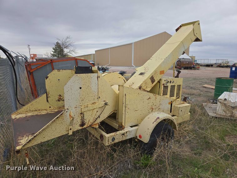 image for item FM7505 FMC C12T wood chipper