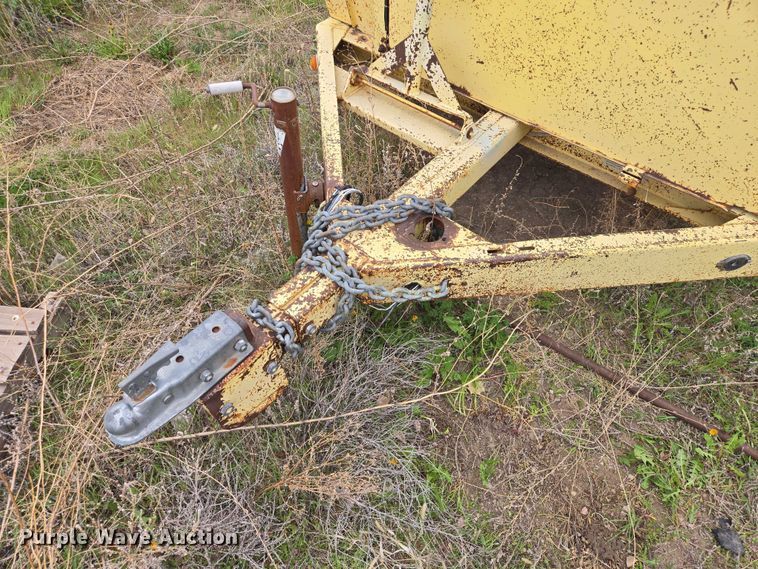 image for item FM7505 FMC C12T wood chipper