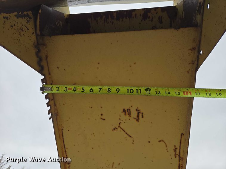 image for item FM7505 FMC C12T wood chipper
