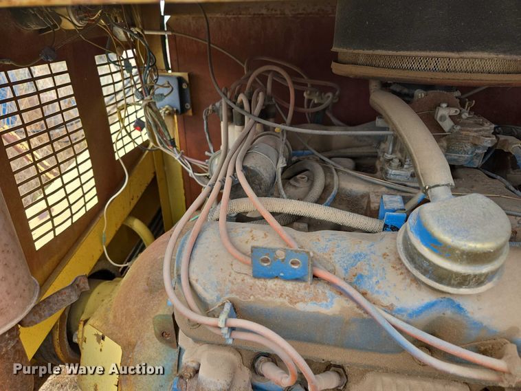 image for item FM7505 FMC C12T wood chipper