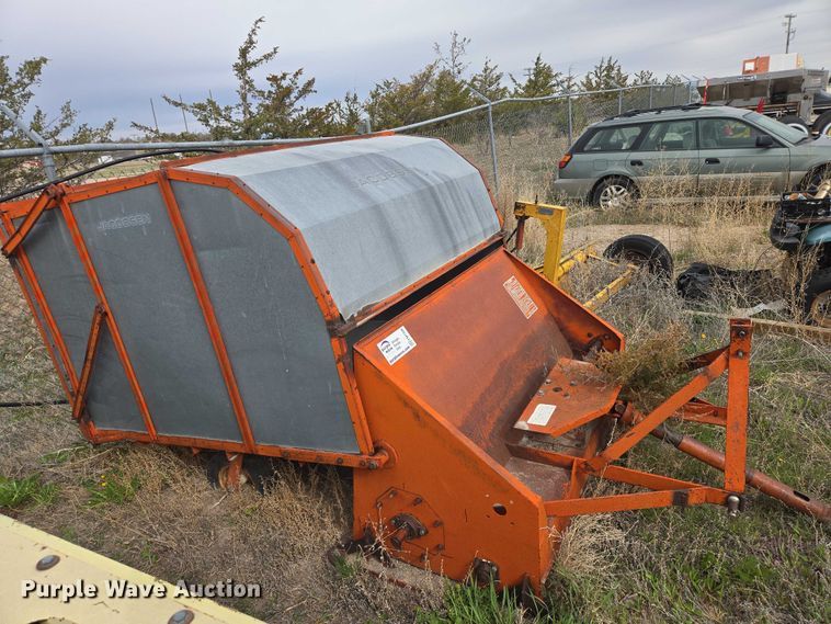 image for item FM7506 Jacobsen 720 sweeper