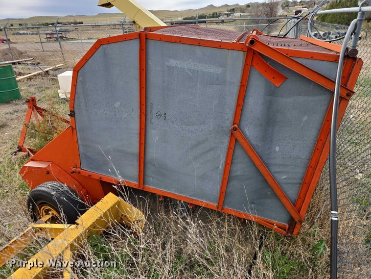 image for item FM7506 Jacobsen 720 sweeper