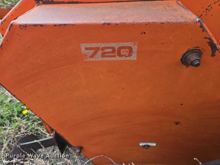 image for item FM7506 Jacobsen 720 sweeper