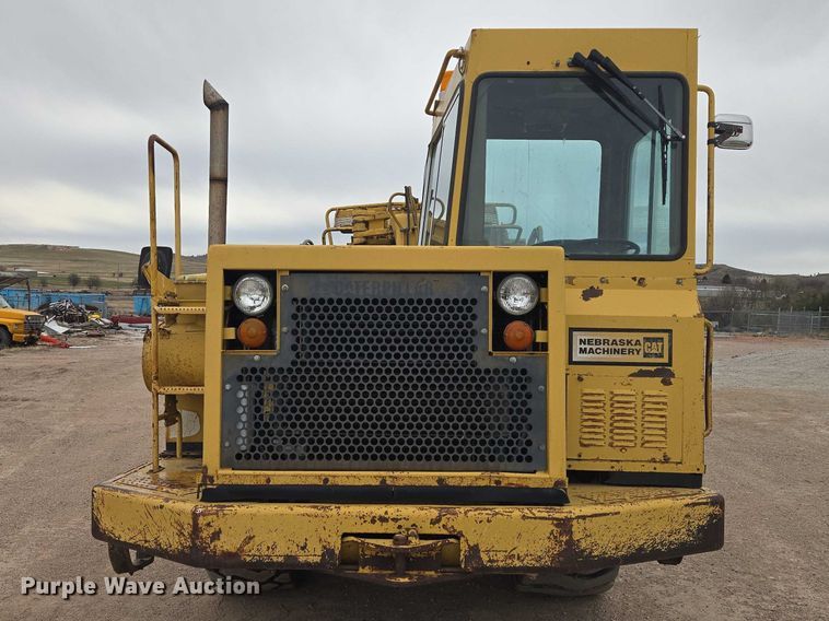 image for item FM7507 1991 Caterpillar 613C elevating scraper