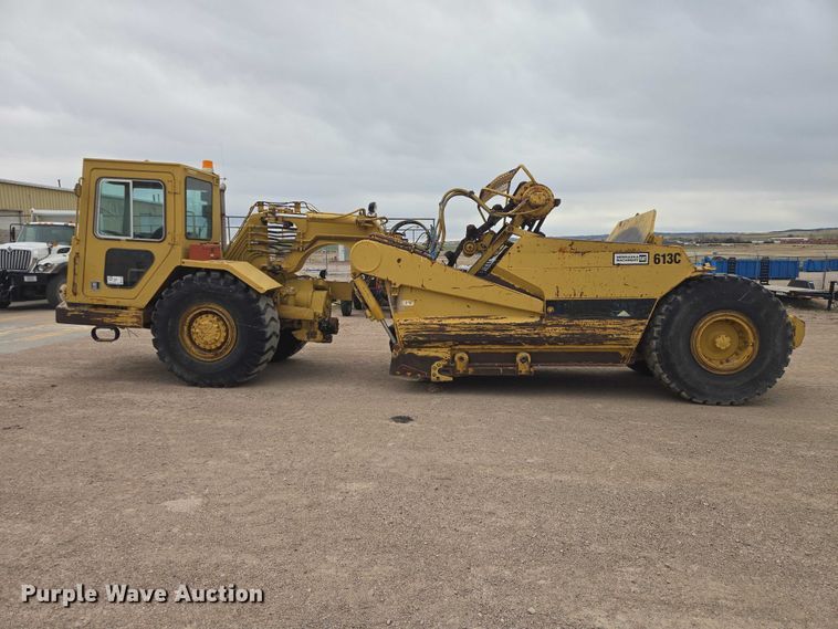 image for item FM7507 1991 Caterpillar 613C elevating scraper