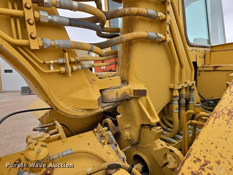 image for item FM7507 1991 Caterpillar 613C elevating scraper