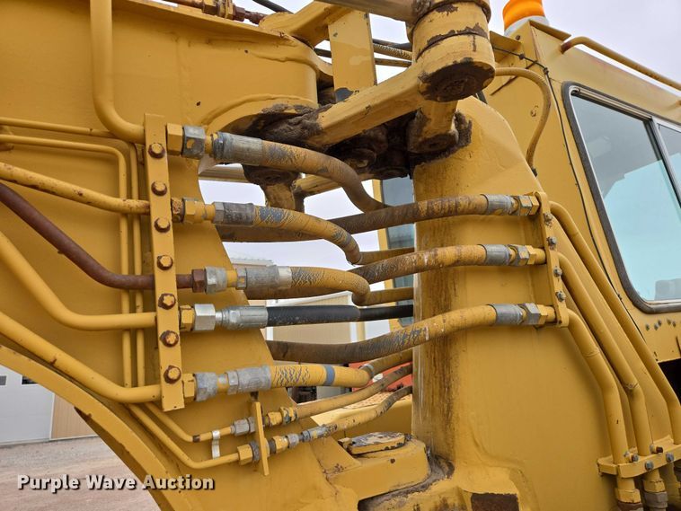 image for item FM7507 1991 Caterpillar 613C elevating scraper