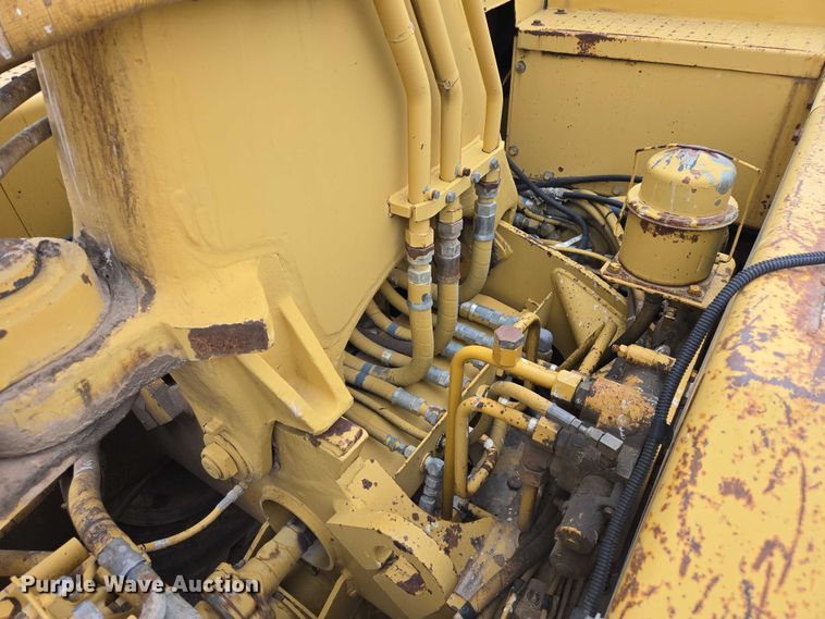 image for item FM7507 1991 Caterpillar 613C elevating scraper