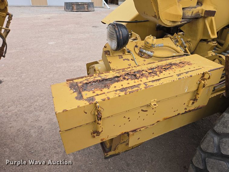 image for item FM7507 1991 Caterpillar 613C elevating scraper