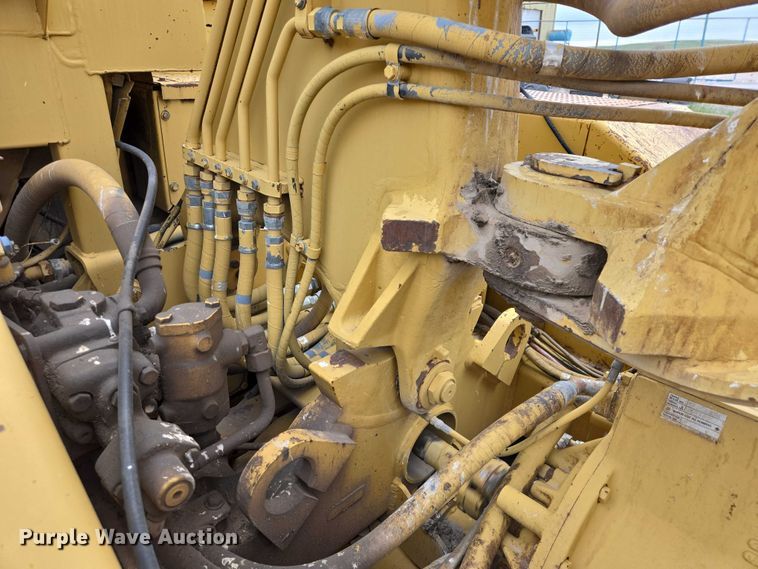 image for item FM7507 1991 Caterpillar 613C elevating scraper