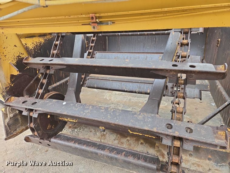 image for item FM7507 1991 Caterpillar 613C elevating scraper