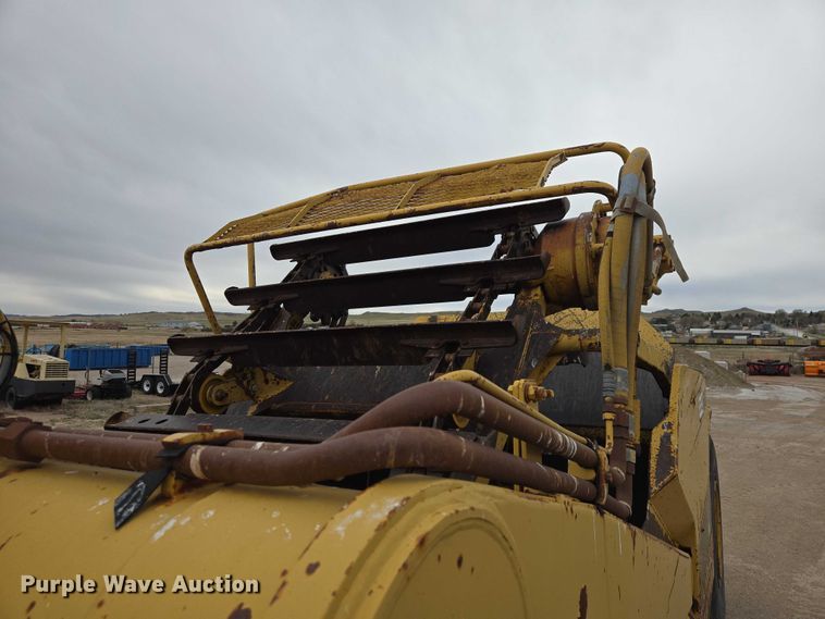 image for item FM7507 1991 Caterpillar 613C elevating scraper