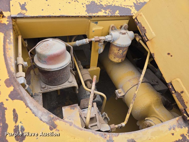 image for item FM7507 1991 Caterpillar 613C elevating scraper