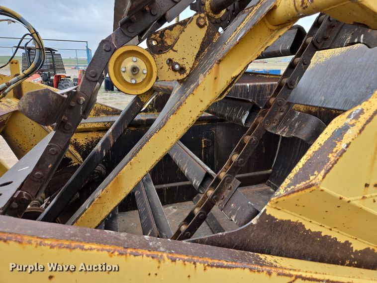 image for item FM7507 1991 Caterpillar 613C elevating scraper