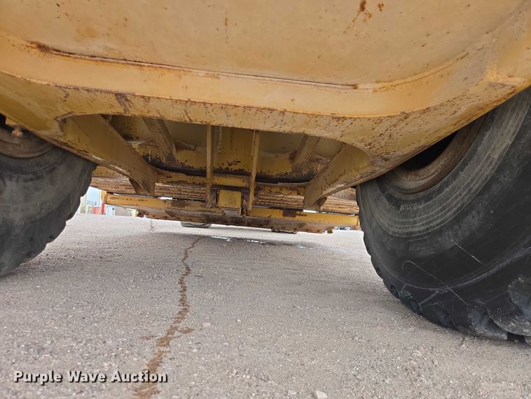 image for item FM7507 1991 Caterpillar 613C elevating scraper