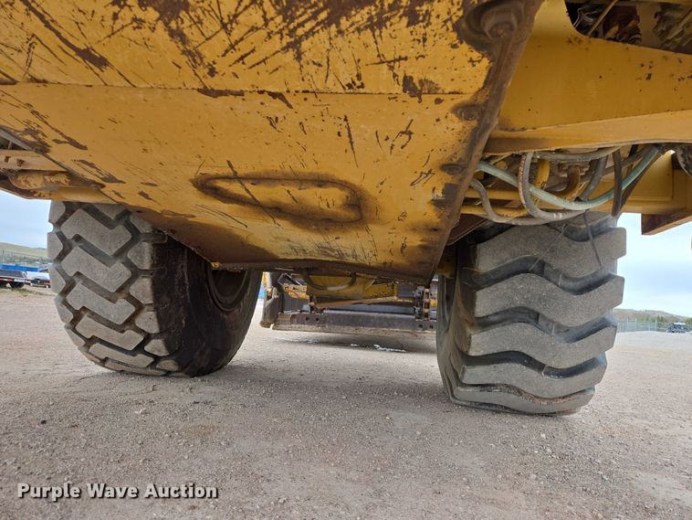 image for item FM7507 1991 Caterpillar 613C elevating scraper