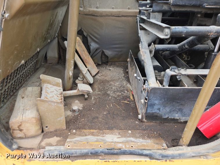 image for item FM7507 1991 Caterpillar 613C elevating scraper