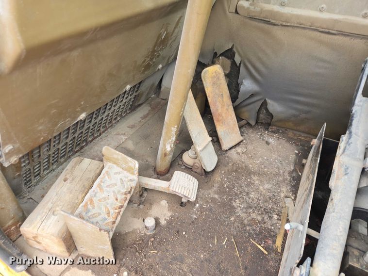 image for item FM7507 1991 Caterpillar 613C elevating scraper