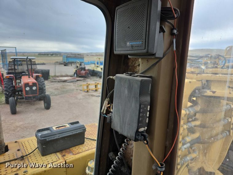 image for item FM7507 1991 Caterpillar 613C elevating scraper