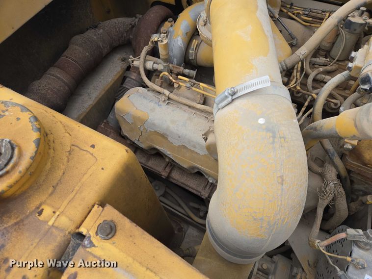 image for item FM7507 1991 Caterpillar 613C elevating scraper