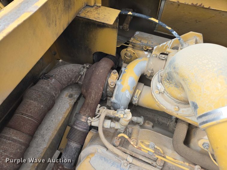 image for item FM7507 1991 Caterpillar 613C elevating scraper