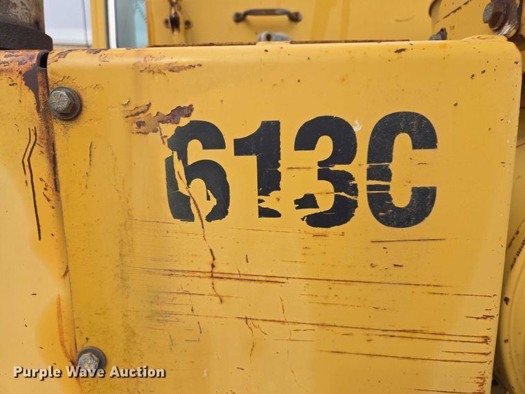 image for item FM7507 1991 Caterpillar 613C elevating scraper