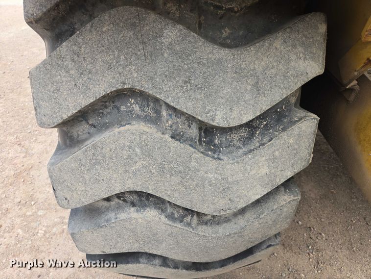 image for item FM7507 1991 Caterpillar 613C elevating scraper