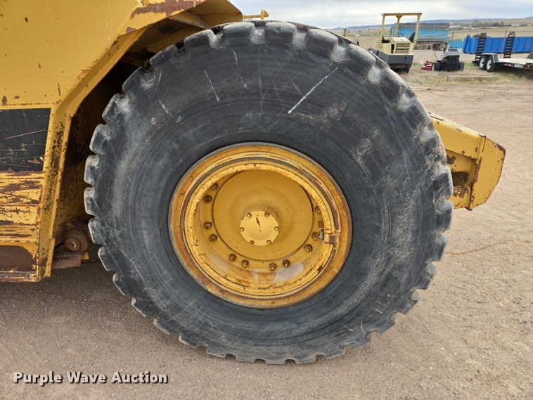 image for item FM7507 1991 Caterpillar 613C elevating scraper