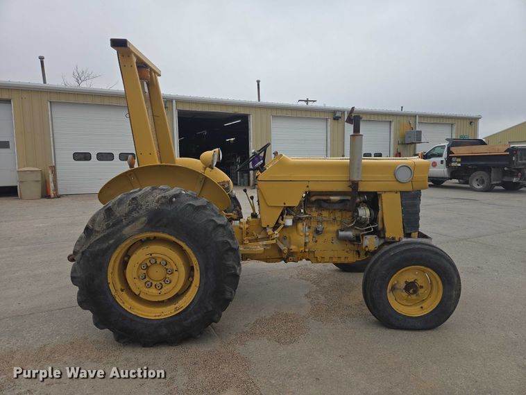 image for item FM7508 Massey Ferguson tractor