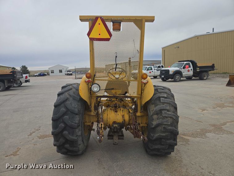 image for item FM7508 Massey Ferguson tractor