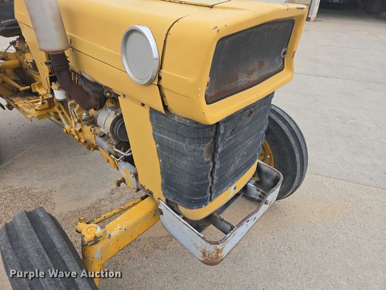 image for item FM7508 Massey Ferguson tractor