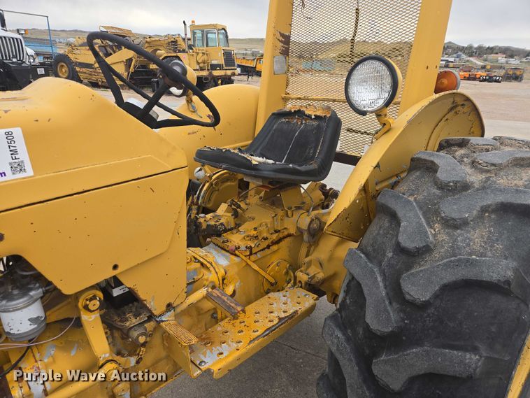 image for item FM7508 Massey Ferguson tractor