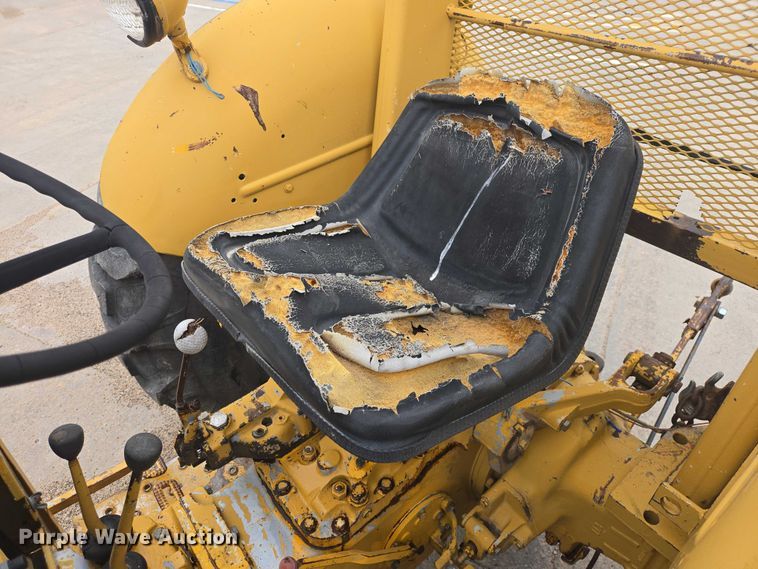 image for item FM7508 Massey Ferguson tractor