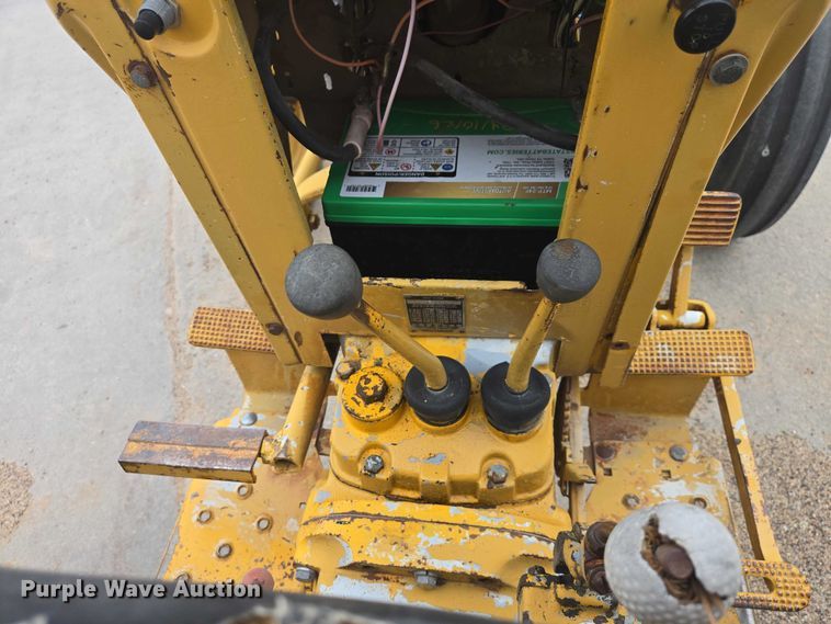 image for item FM7508 Massey Ferguson tractor