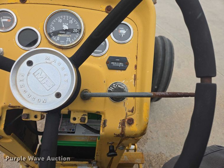 image for item FM7508 Massey Ferguson tractor
