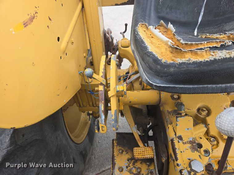 image for item FM7508 Massey Ferguson tractor