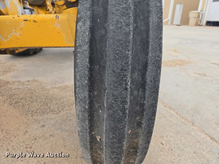 image for item FM7508 Massey Ferguson tractor