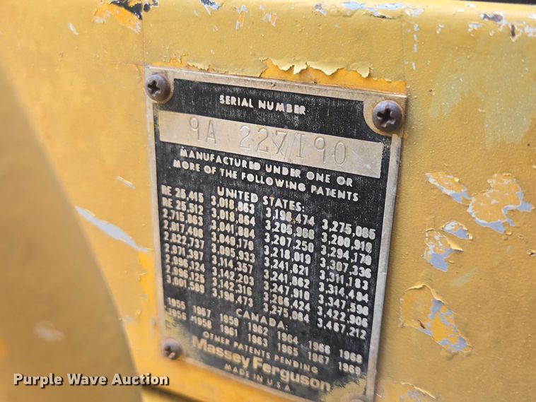 image for item FM7508 Massey Ferguson tractor