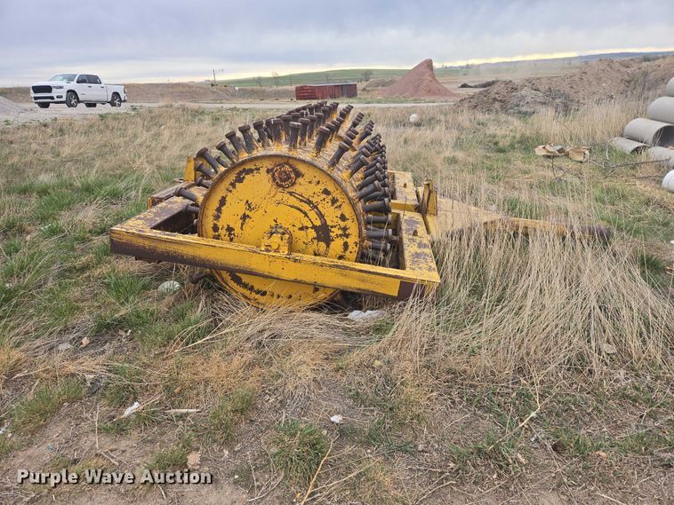 image for item FM7509 Hercules WD224 sheepsfoot roller