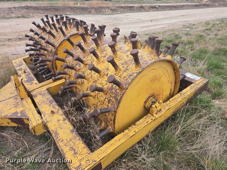 image for item FM7509 Hercules WD224 sheepsfoot roller